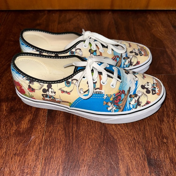 VANS x Disney women’s sneakers size 7.5 - Picture 2 of 6